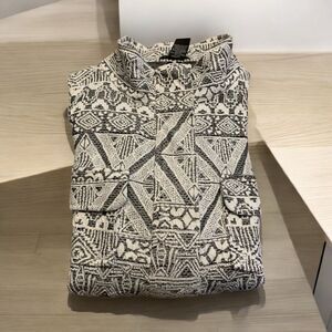 Sloosh Sz M Geometric Adjustable Sleeve Fitted Stretchy Blazer Zip Woman's Top‎